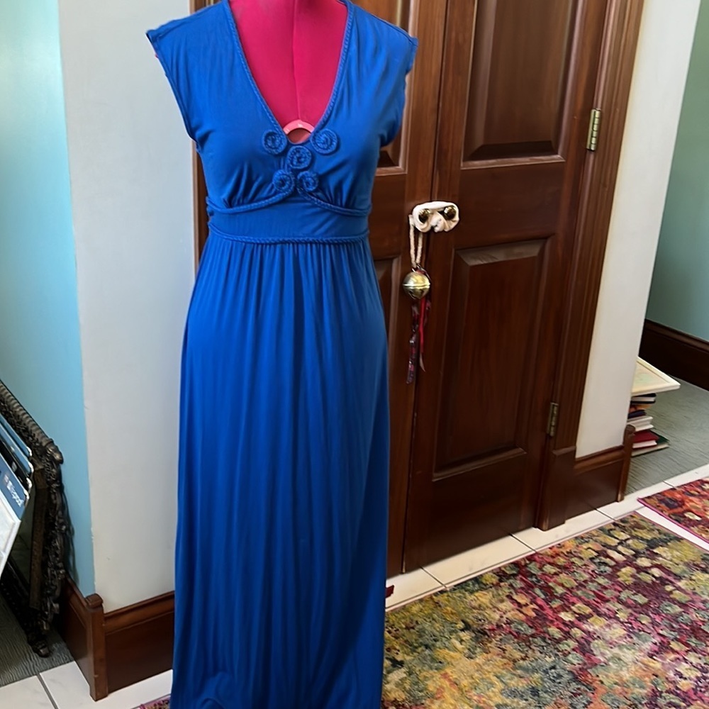 Max Studio NWOT   Royal blue Maxi Dress Midriff style    Super stretch    Size S